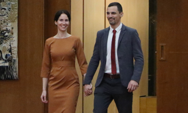 Jön a baba, de a vírus miatt elmaradt a lagzi, kihagyja a szezont a legjobb magyar tőrvívó