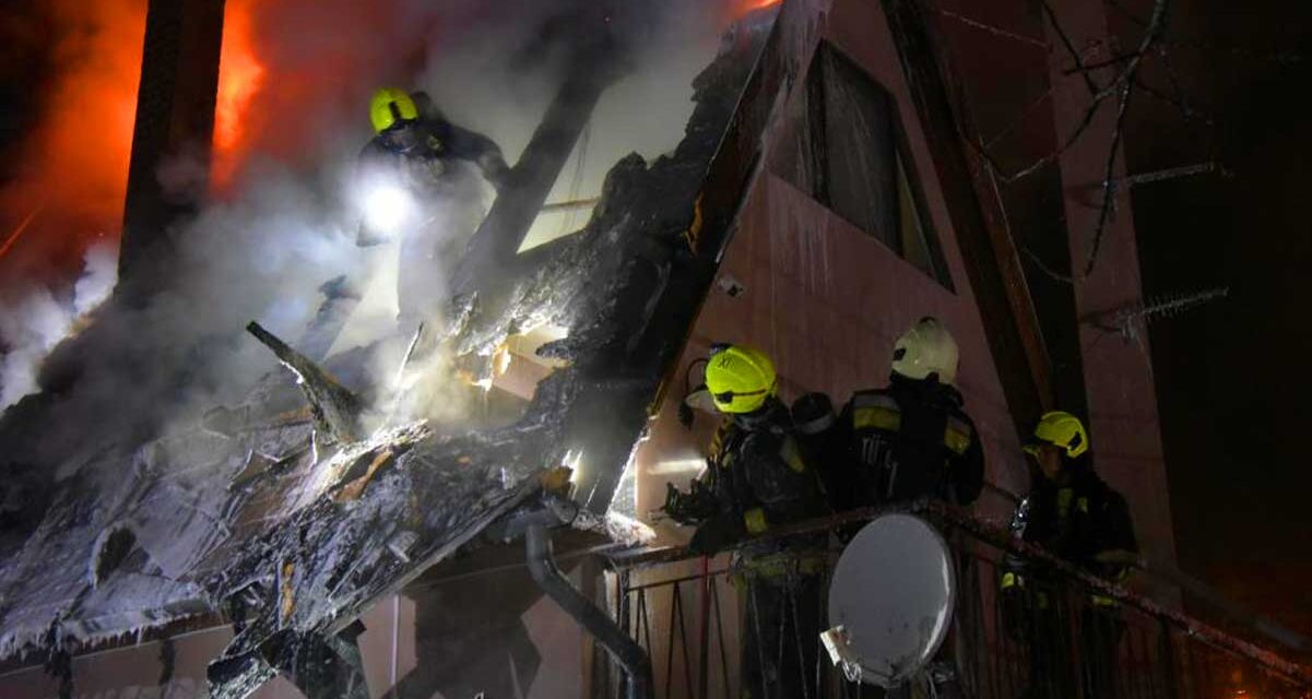 Karácsonyi bevetés: Rengeteg épülettűzhöz riasztották a tűzoltókat
