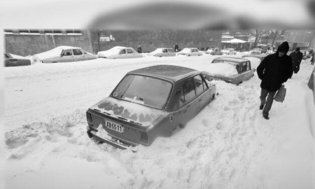Te emlékszel az 1987-es télre?  35 éve volt az emlékezetes országos havazás, 50 centis hó zúdult az országra, a közlekedés teljesen megbénult – Fotók, videó