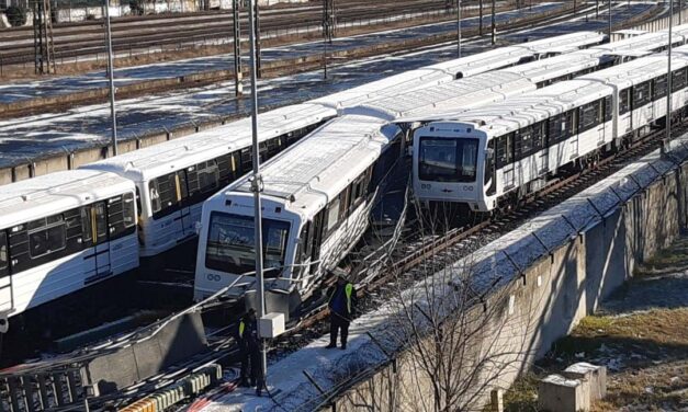 Metróbaleset Kőbányán: emberi mulasztás miatt ütközött össze két szerelvény, az egyik jármű a tilos jelzés ellenére indult el