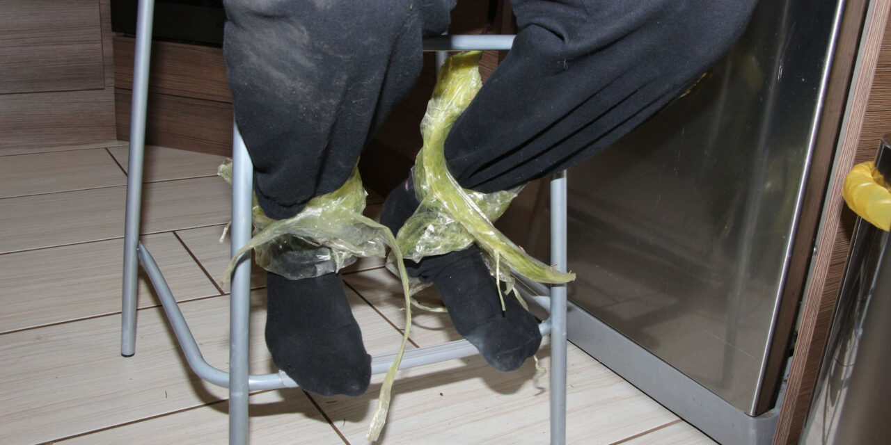 Levágjuk az ujjadat, összeverték, megkötözték, kifosztották, három férfit fogott el a rendőrség