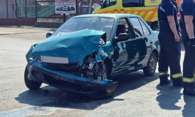 Elbambult a stop-táblánál a sofőr, hatalmas csattanás lett belőle