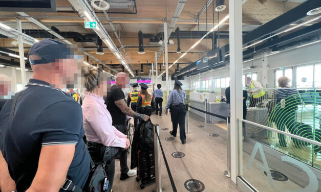 Ellepték a rendőrök a Liszt Ferenc Repülőteret: egy gyanús csomag okozott riadalmat – Fotók