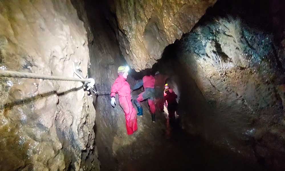 Barátja talált rá az eltűnt búvárra a Kossuth-barlangban, nem biztos, hogy fel tudják hozni Mede Márton holttestét  a veszélyes területről