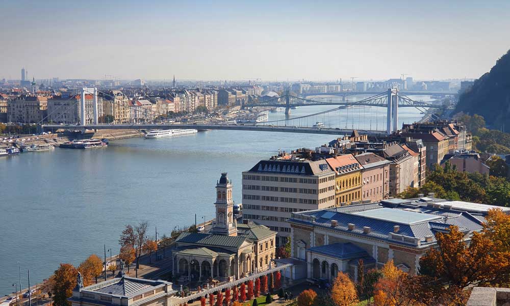 Nagy a baj: milliárdos mínuszba került a főváros számlája, Budapest jelenleg hitelből működik