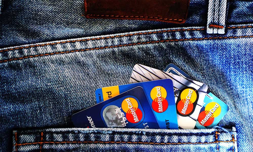 Hogyan válasszunk bankkártyát?
