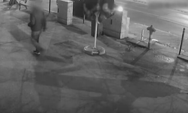 Brutális támadás: pénzfelvétel közben raboltak ki egy férfit Józsefvárosban, videón a szörnyű jelenet