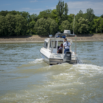 Tragédia Kisoroszinál: vízbe fulladt nő holttestét emelték ki a Dunából a rendőrök