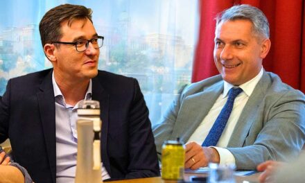 Mi történt? Lázár János és Karácsony Gergely egyetért: ingyenes a tömegközlekedés az egész országban a 14 éven aluliaknak!