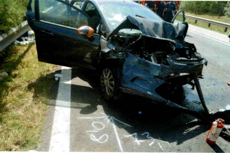 Borzalom az M5-ösön: elaludt a volánnál a sofőr, majd nekicsapódott az előtte haladó kamionnak – Többen súlyosan megsérültek