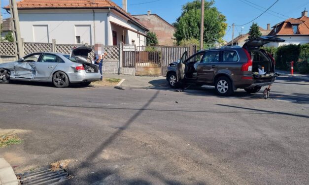 Baleset Pesterzsébeten: öt gyereket szállítottak kórházba – fotók a helyszínről