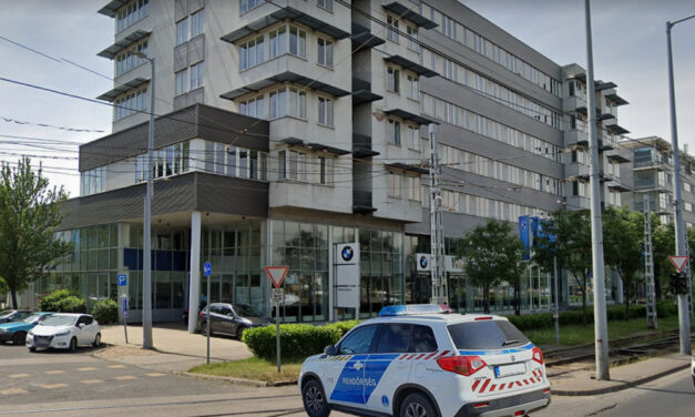 Több vevőt is átvertek a BMW-értékesítő Wallisnál, lenyúlta az eladott autók árát a munkatársuk és ez hónapokig senkinek sem tűnt fel a cégnél