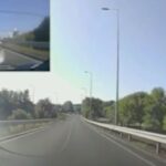 Záróvonalon előzött majd büntetőfékezett a felelőtlen sofőr Budakalászon, egy hajszálon múlott a karambol – videó