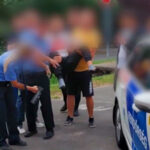 Bravúros letartóztatás-akció Dunakeszin: nyolc elfogatóparancs sem érdekelte a férfit, kezét-lábát lefogták a rendőrök, úgy vitték a börtönbe