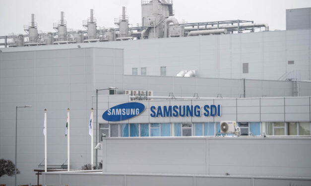 Betemették a kutat, amiből kiderülne, szennyezi-e a talajvizet a gödi Samsung-gyár