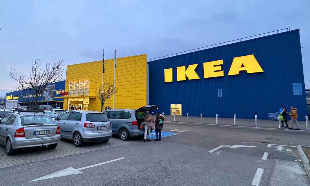 Érdekes ügyintézés az IKEA-ban: tátva maradt a vásárló szája, amikor elolvasta, mit írtak a reklamáló neve helyére