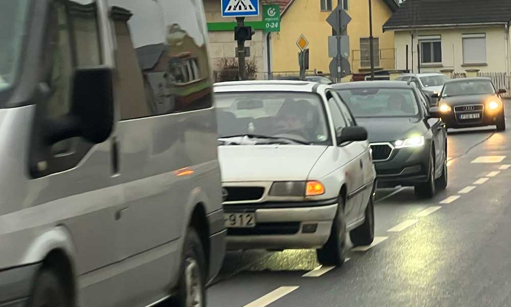 Elég volt az agglomerációs autósokból – Újbudán és Zuglóban is kijjebb akarják tolni a fizetős parkolási zóna határát