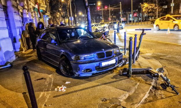 Vérfagyasztó jelenetek a fővárosban: járdára hajtott és gyalogost gázolt egy BMW az Üllői úton
