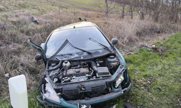 Drámai baleset Dunaharaszti közelében: biztonsági öve mentette meg a sofőrt a komoly sérüléstől