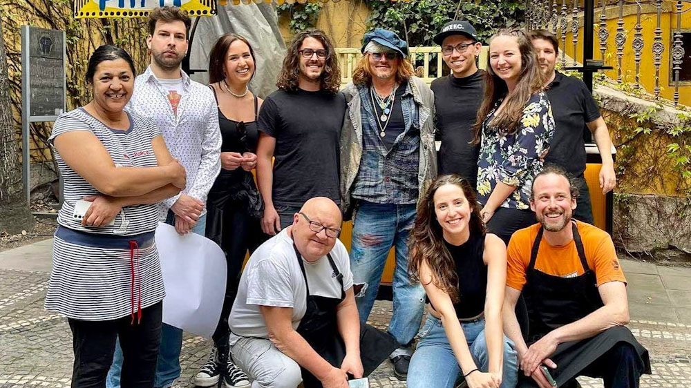 Johnny Depp egy esküvő miatt nem kapott szabad asztalt a józsefvárosi étteremben