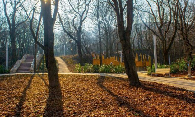 Meseösvény várja az óvodásokat az újjávarázsolt Kiscelli parkban – kalandokat ígér Óbuda egyik rejtett kincse