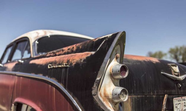 Sík felületek és élek kezeléséhez a legjobb megoldás a kézi homokfúvó