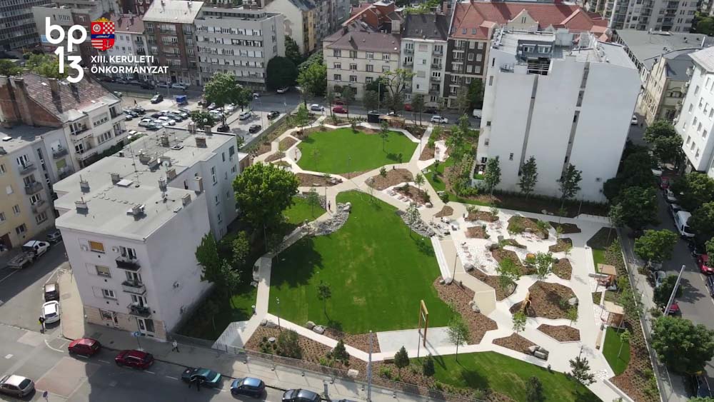 Parkolóból alakították ki Budapest egyik legzöldebb parkját Újlipótvárosban