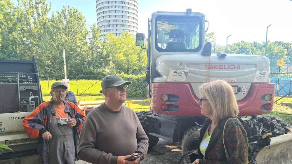 Felháborító! Markológépek fojtották bele a szót az érettségizőkbe a 12. kerületben, az alpolgármesternek kellett közbelépnie