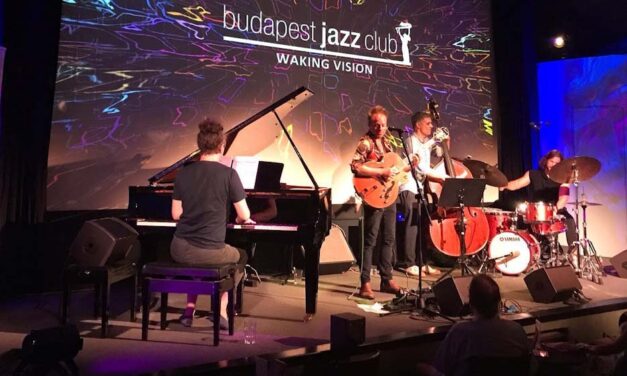 Mégis kinyithat a hétfőn bezárt a Budapest Jazz Club – 10 millió forintos rendkívüli támogatással segít a Fővárosi Önkormányzat, de „most már a kormányon a sor”