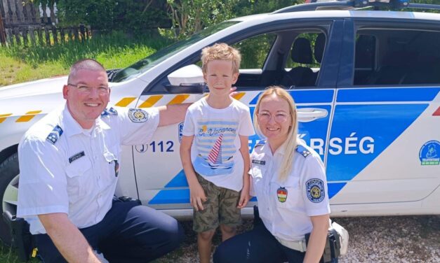 Micsoda meglepetés! Így váltották valóra egy kisfiú álmát az érdi rendőrök: hatalmas öröm érte a szülinapos Olivért – fotók