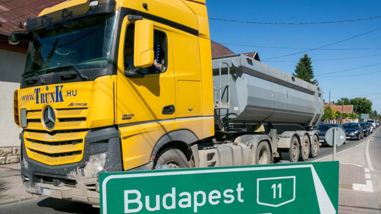 Kétségbeesve könyörög Budakalász polgármestere, hogy épüljön meg végre az M0-ás északi szakasza