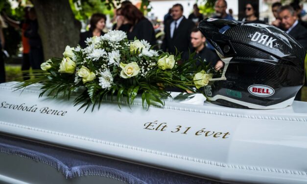 „Még értelmetlen haláloddal is megmentettél másokat” – Szvoboda Bence nem sérült szervei öt ember számára jelenthetik egy új élet lehetőségét