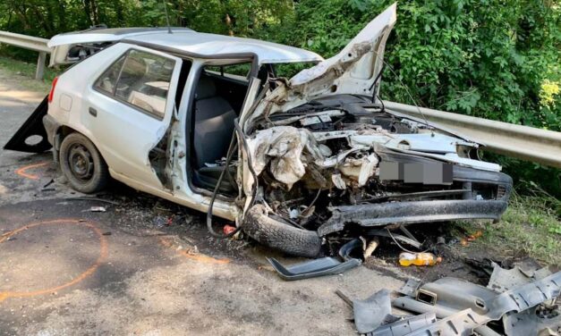 Súlyosan megsérült a sofőr, aki Vác és Verőce között egy furgonnal ütközött – Mentőhelikopterrel szállították kórházba