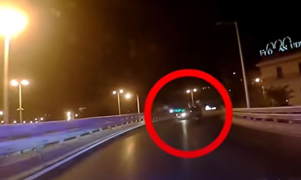 Újabb baleset történt az Árpád hídon: Egy ittas sofőr 101 km/h-val száguldott, majd megpördült az autójával – VIDEÓ