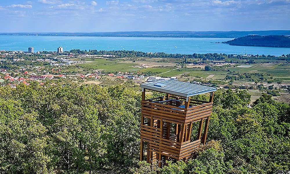 Kékszalag családi nap a balatonfüredi Gapa Terasz és Parkerdőben – Elámulsz, ha meglátod innét a balatoni panorámát