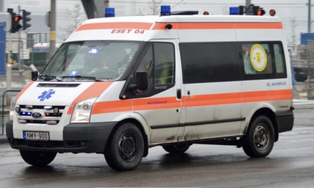 Már semmi sem szent?! Kamu mentőkocsit fogtak a hatóságok Budapesten