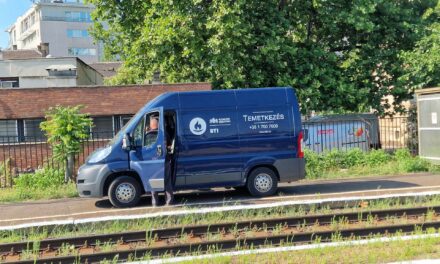 Három ember elgázolt a vonat szerda virradóra, a ceglédi vonalon jelentős fennakadások vannak