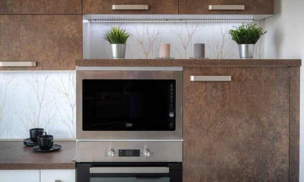 Hogyan válasszunk beépített sütőt a konyhába?