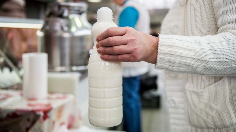 12 ezer liter maró tej került a boltok polcaira, vizsgálat indult az egyik legnépszerűbb diszkontláncban