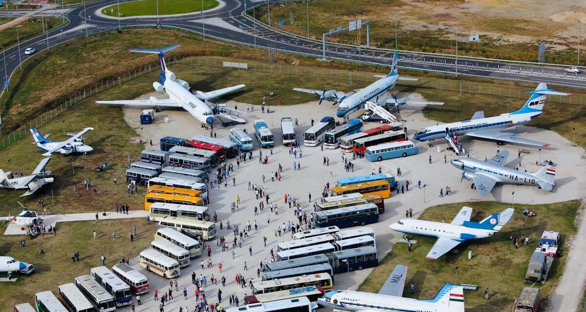 Ennyi Ikarust még nem láttál egy helyen: ritkaságok lepik el a budapesti Aeroparkot
