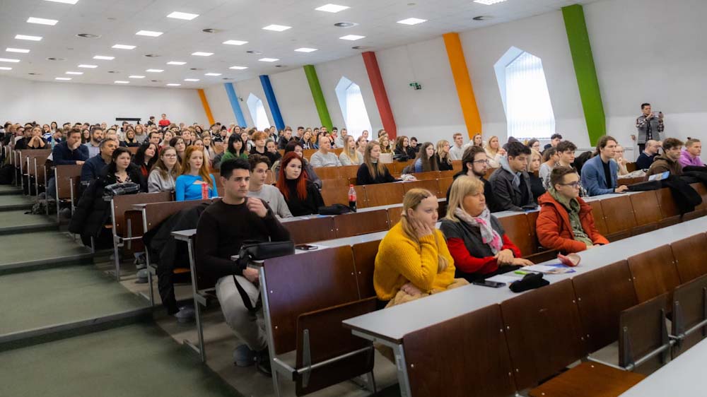 Pénzügyi okok miatt elköltözik Budapestről a Kodolányi János Egyetem