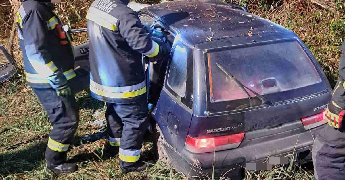 Súlyos baleset Ócsa közelében, életveszélyben a Suzuki sofőrje – HELYSZÍNI FOTÓKKAL