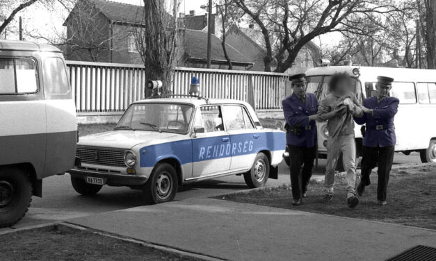 Bátorságpróbát tartott a ház előtt játszadozó gyerekeken, aztán nagyanyját és apját is kivégezte Tibor