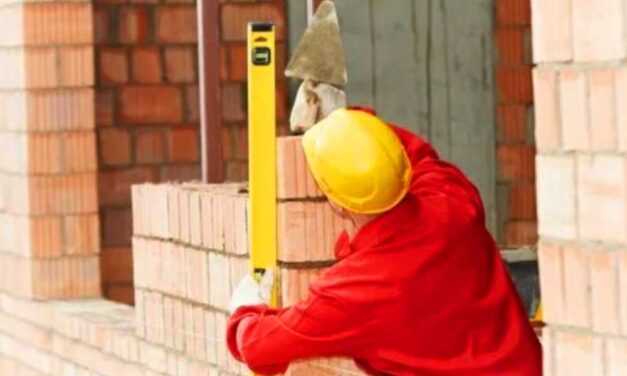 Kőművesek Budapesten: Az építkezések alapkövei