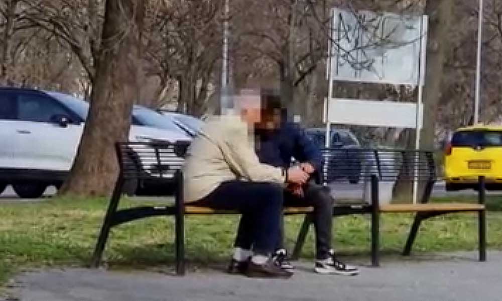 Rendőrök állították elő péntek reggel otthonában K. Endrét, a kegyelmi ügy főszereplőjét