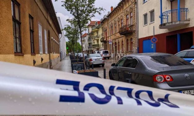 Újpesti kettős gyilkosság: az Igazságügyi Elmegyógyító Intézetbe szállították a férfit, aki halálra késelte szüleit
