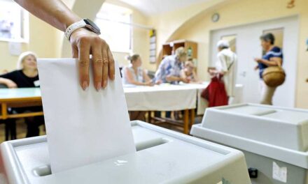 Élő hírfolyam: Biatorbágyon, Érden és Dunakeszin a választók csaknem fele már leadta a voksát, így szavaztak a Pest megyei jelöltek