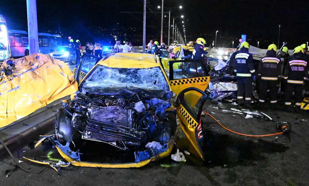 Felkavaró videót tettek közzé az Árpád hídi brutális balesetről, amelyet egy lopott taxival okozott egy ámokfutó: hárman meghaltak
