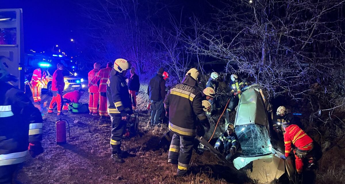 „Csak azért imádkozom, hogy legalább a fiam túlélje” – még mindig súlyos állapotban van a zsámbéki táncosokat ért baleset túlélője, az ütközésben hárman haltak meg