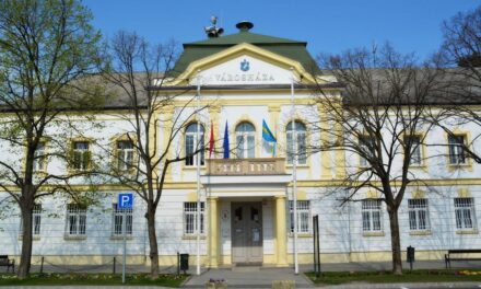 Sztrájkolnak a köztisztviselők: szerdán nem lesz nyitva a Szigetszentmiklósi és a Kispesti Polgármesteri Hivatal